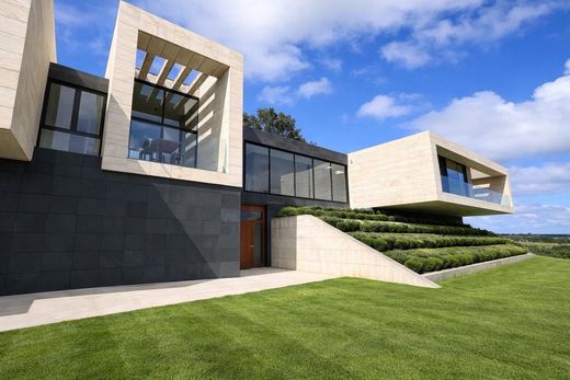 Villa in Igollo, Province of Cantabria