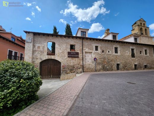 Гостиница, San Esteban de Gormaz, Provincia de Soria