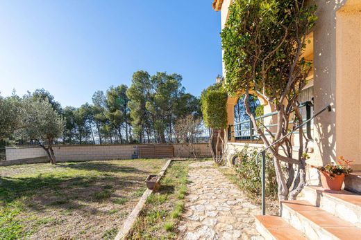 Luxus-Haus in Garriguella, Provinz Girona