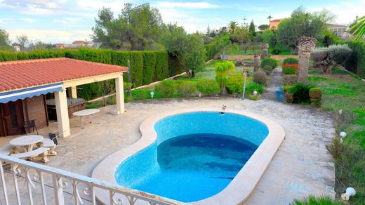 Detached House in la Nucia, Alicante