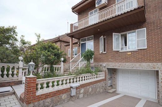 Смежная Вилла, Fuenlabrada, Provincia de Madrid