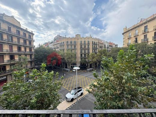 Apartment / Etagenwohnung in Barcelona, Provinz Barcelona