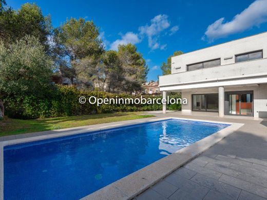 Detached House in Canyelles, Province of Barcelona