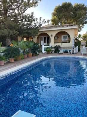 Detached House in Torrevieja, Alicante