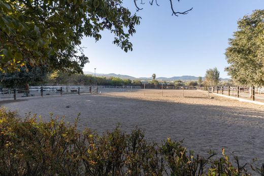 Ρουστίκ ή Αγροικίες σε Zubia, Provincia de Granada