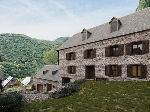 Casa di lusso a Bausén, Província de Lleida