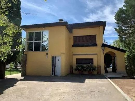 Detached House in Zaragoza, Province of Saragossa