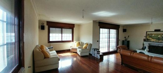 Luxury home in Mos, Lugo