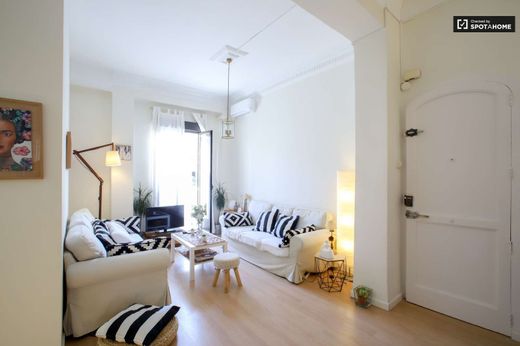 Apartment / Etagenwohnung in Valencia, Provinz Valencia