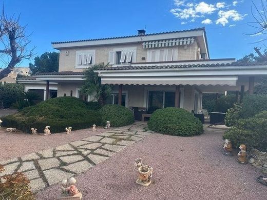 Casa Unifamiliare a Petrel, Provincia de Alicante