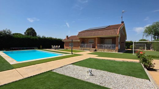 Detached House in Nuevo Baztán, Province of Madrid