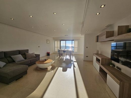 Apartment / Etagenwohnung in Benidorm, Alicante