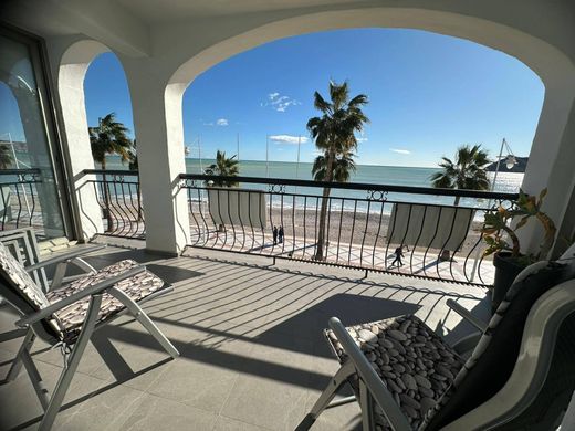 Apartment / Etagenwohnung in Altea, Alicante