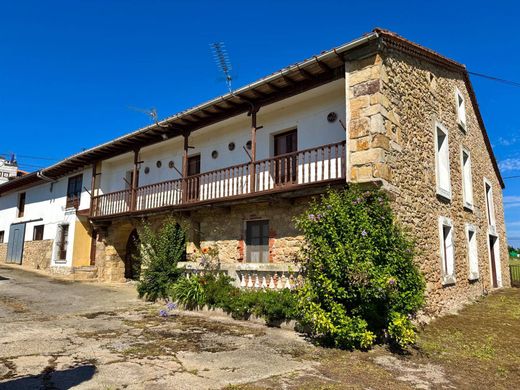 Luxury home in San Vicente de la Barquera, Province of Cantabria