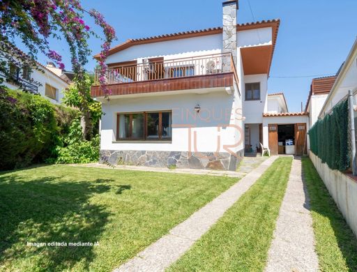 Luxury home in Premià de Dalt, Province of Barcelona