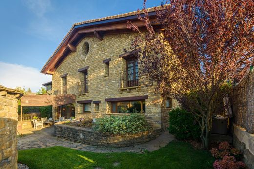 Detached House in Jaca, Province of Huesca