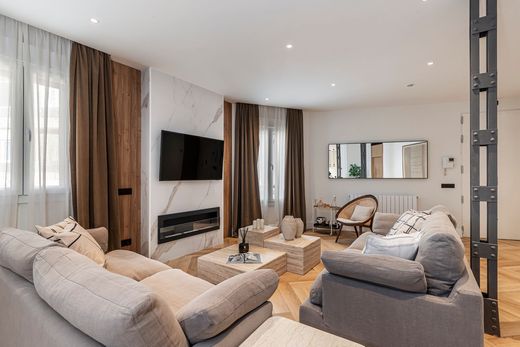 Apartment / Etagenwohnung in Madrid, Provinz Madrid