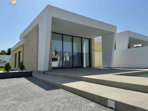 Villa in Torrevieja, Provincia de Alicante