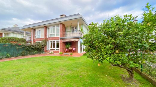 Luxury home in Santa Cruz de Bezana, Province of Cantabria