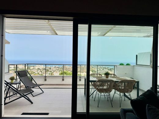 Penthouse in Benalmádena, Malaga