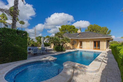 Villa in Playas de Orihuela, Provincia de Alicante