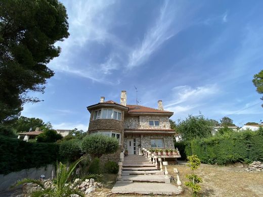 Vrijstaand huis in Villalbilla, Provincia de Madrid