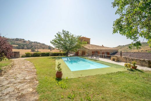 Detached House in Echarren de Guirguillano, Province of Navarre