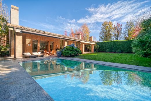 Detached House in Pozuelo de Alarcón, Province of Madrid