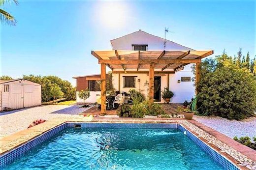 Rural or Farmhouse in Estepona, Malaga