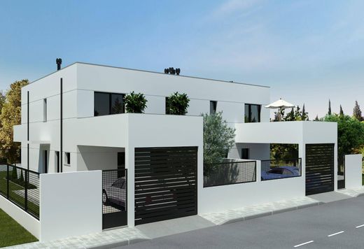 Semidetached House in Villalbilla, Province of Madrid