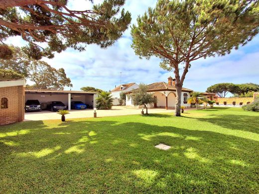 Detached House in Chiclana de la Frontera, Cadiz