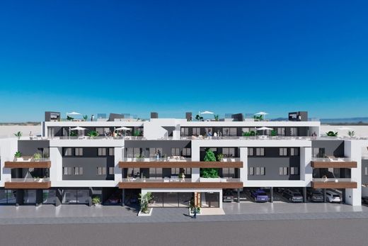 Apartment / Etagenwohnung in Benijofar, Alicante
