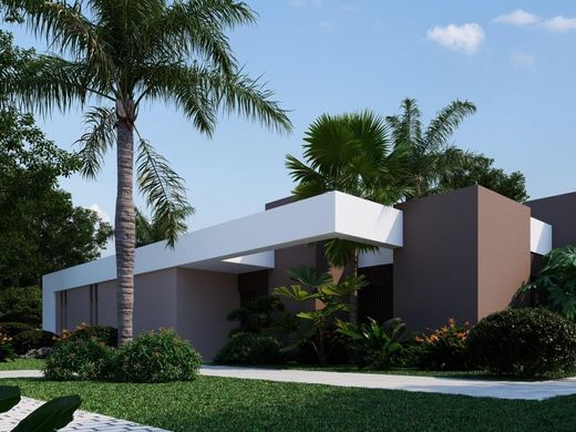 Villa in Matola, Alicante
