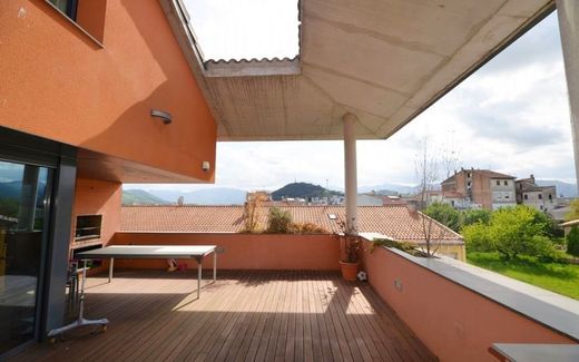 Penthouse in Olot, Province of Girona