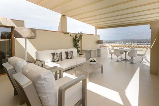 Wohnkomplexe in Ibiza, Balearen Inseln