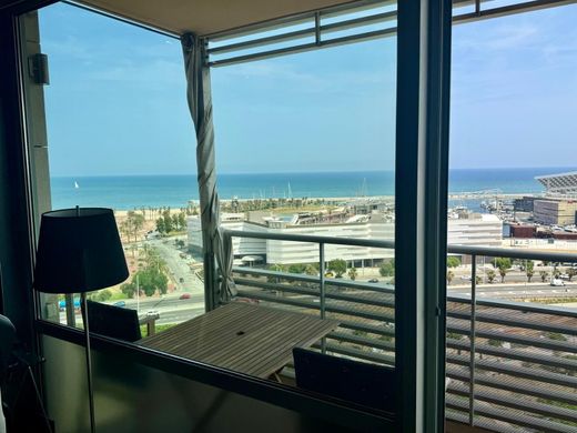 Apartment / Etagenwohnung in Sant Adrià de Besòs, Provinz Barcelona