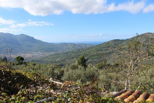 Fornalutx, Illes Balearsのカントリー風またはファームハウス