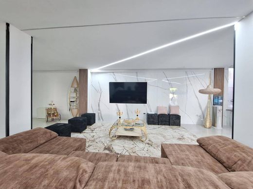 Luxus-Haus in Puig, Valencia