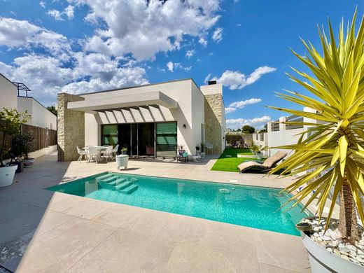 Villa in San Miguel, Alicante