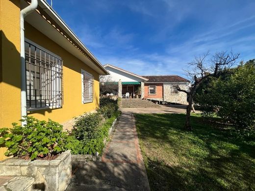 Detached House in Cordova, Province of Córdoba