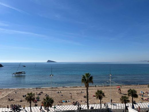 Apartment / Etagenwohnung in Benidorm, Alicante