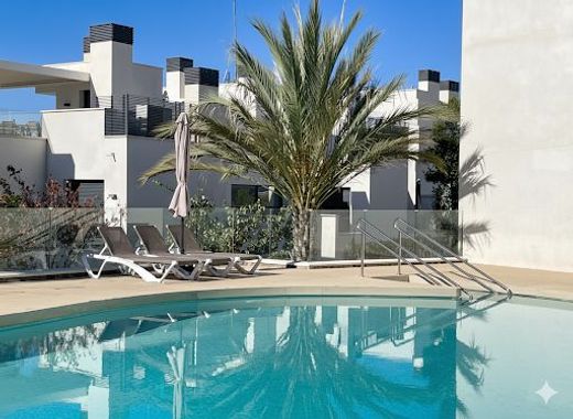 Apartment / Etagenwohnung in Marbella, Málaga
