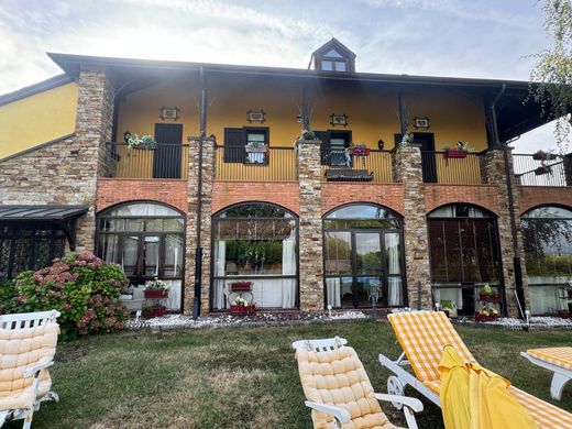 Casa en Ponferrada, León