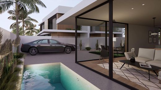 Villa in Pilar de la Horadada, Alicante