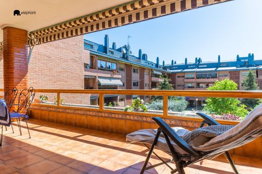 Apartment / Etagenwohnung in Majadahonda, Provinz Madrid