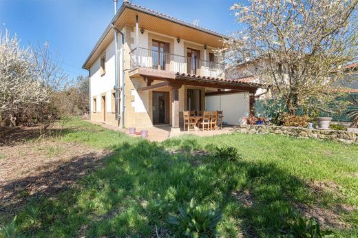Semidetached House in Berriobeiti, Province of Navarre