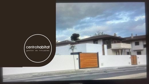 Detached House in Elda, Alicante