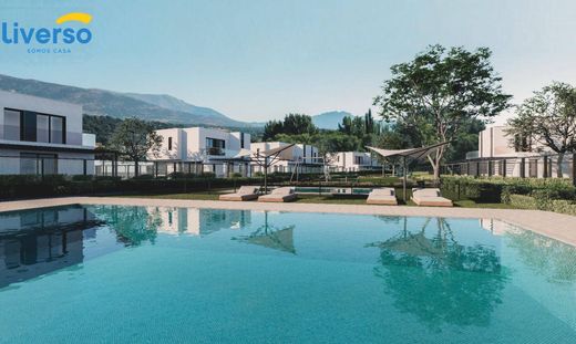 Semidetached House in Guadalix de la Sierra, Province of Madrid