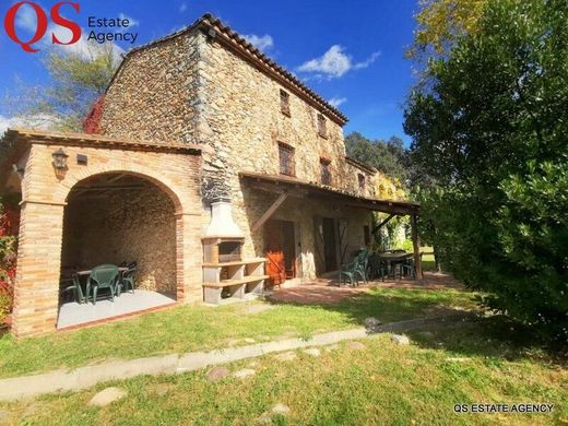Farmhouse in la Cellera de Ter, Province of Girona