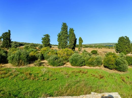 Grond in Petra, Balearen